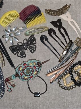 Assorted Women's Hair Accessories Set - Multicolor